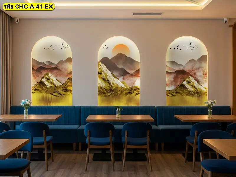 วอลเปเปอร์ภูเขาสไตล์จีน โทนทองสุขุม ช่วยยกระดับบรรยากาศห้องให้ดูพรีเมียมและสบายตา ภาพวาดติดผนังลายภูเขาสีทอง เส้นสายอ่อนนุ่ม สร้างความสงบและสมดุลให้พื้นที่อยู่อาศัย
